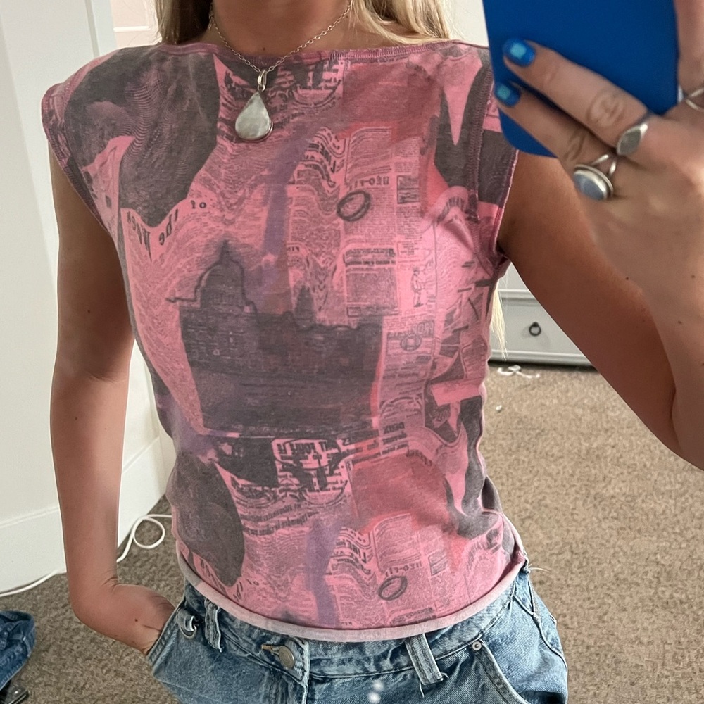 BDG pink top